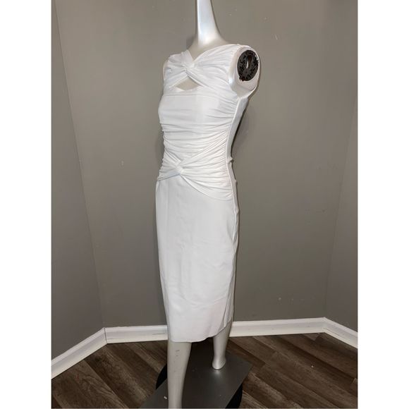 Chiara Boni La Petite Robe Audrine Sleeveless Keyhole Dress with Ruched Bodice - Picture 6 of 11